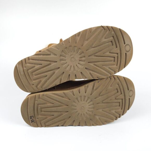 UGG Daelynn Boots Lambskin Suede Classic Short Bow Sherpa Fur 90s Y2k Chestnut - Picture 8 of 8